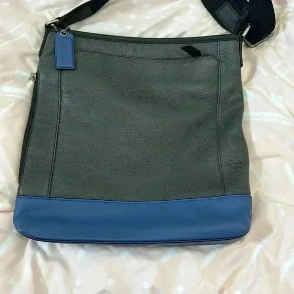 Coach Camden Messenger Tech Bag - Picture 5 of 14